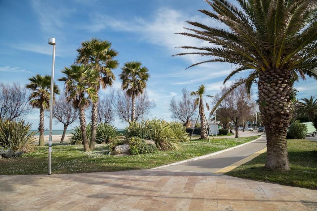 Retroscena Appartamento Mare In Centro Civitanova Marche Eksteriør bilde