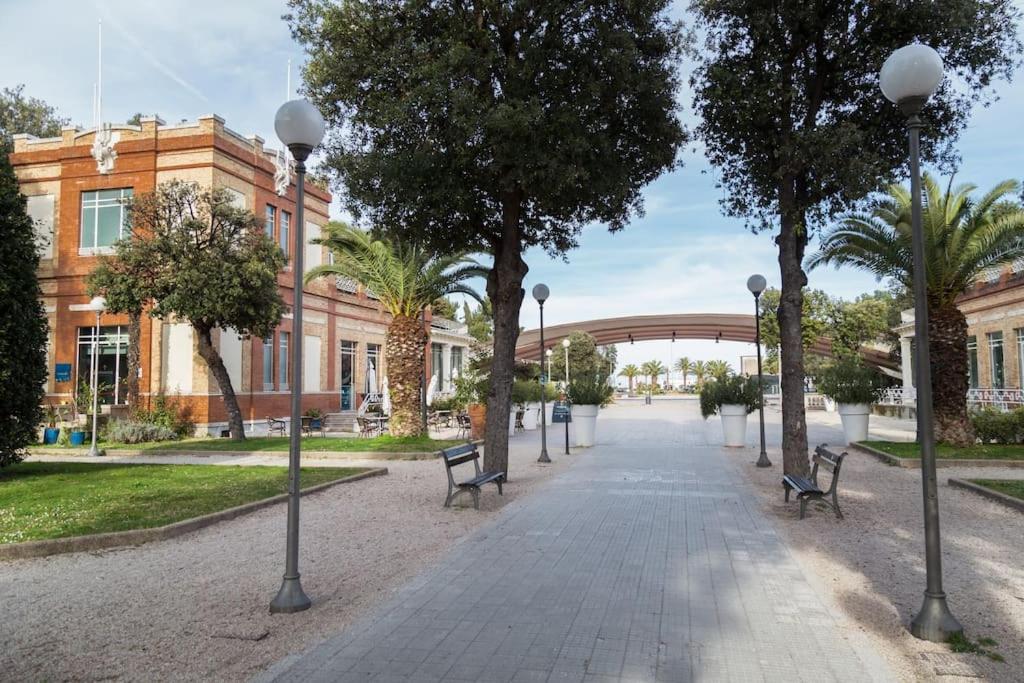 Retroscena Appartamento Mare In Centro Civitanova Marche Eksteriør bilde