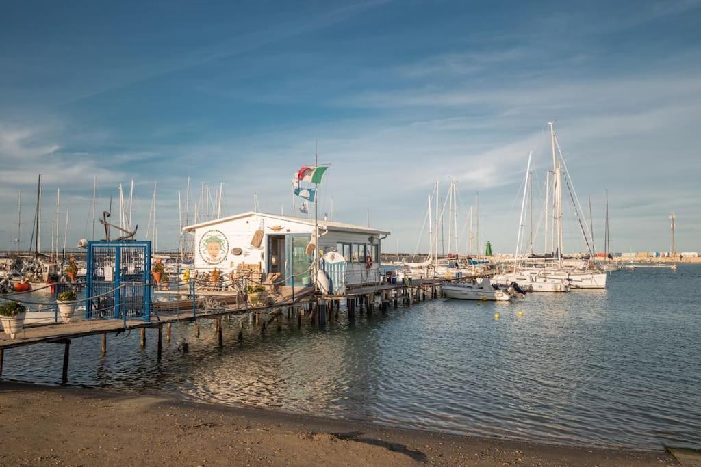 Retroscena Appartamento Mare In Centro Civitanova Marche Eksteriør bilde